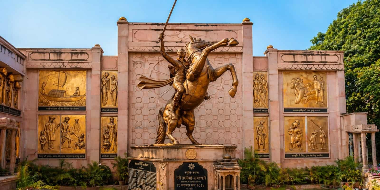 Assi Kashi Heritage Walk with Mangala Aarti (Morning Trip)