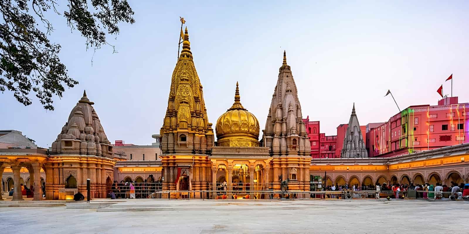 Old Kashi Heritage Walk Evening Trip